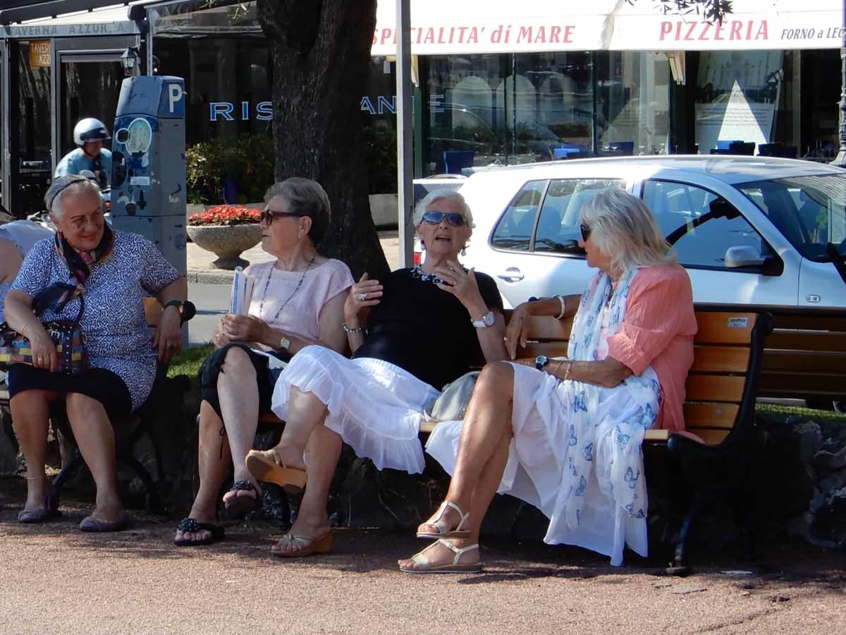 Ladies on a Bench, Rapallo people, Italy